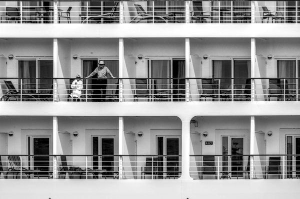 Quels sont les équipements nécessaires pour un camping en milieu marécageux ?